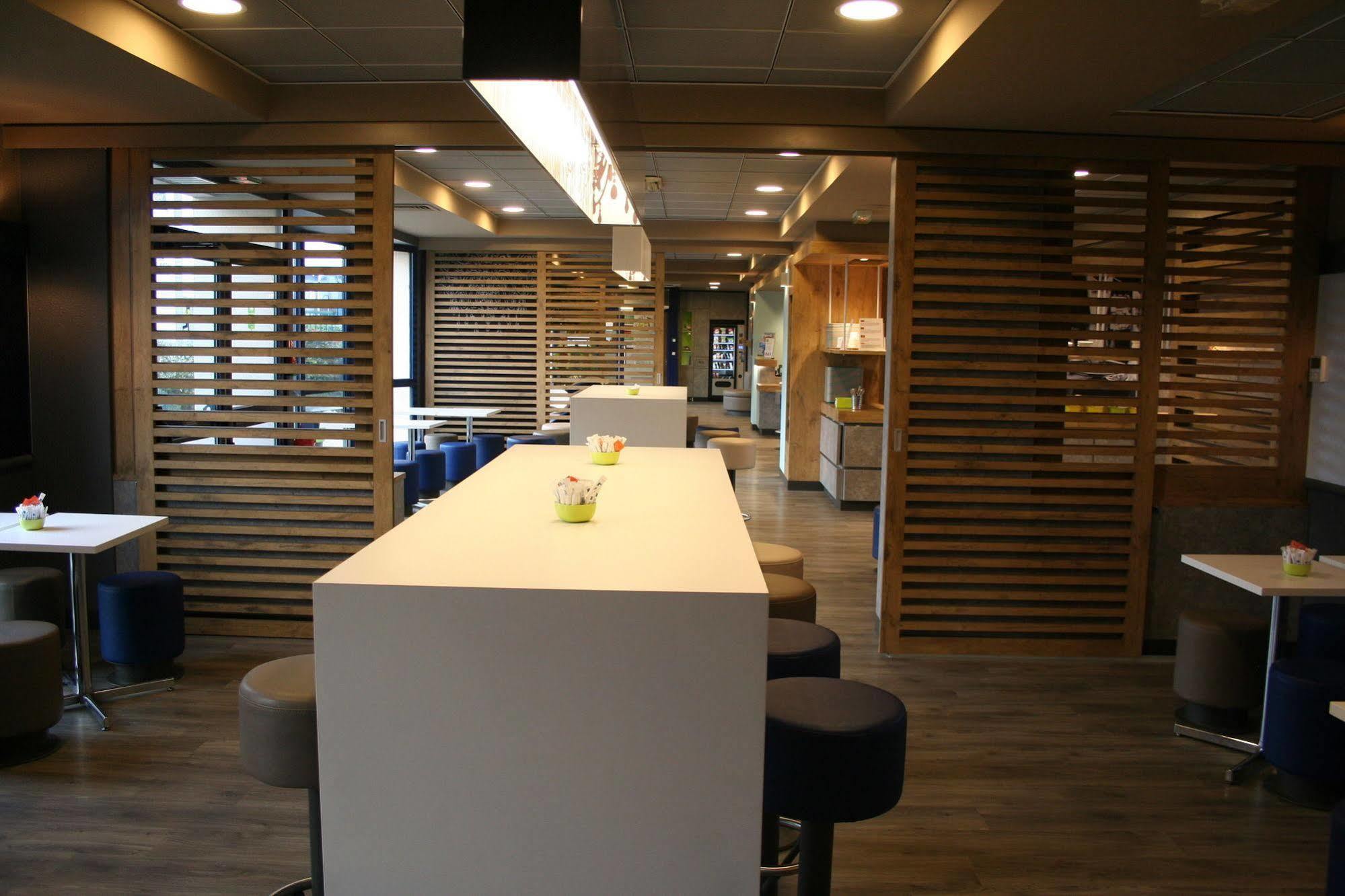 Ibis Budget Marne La Vallee Pontault Combault Zewnętrze zdjęcie