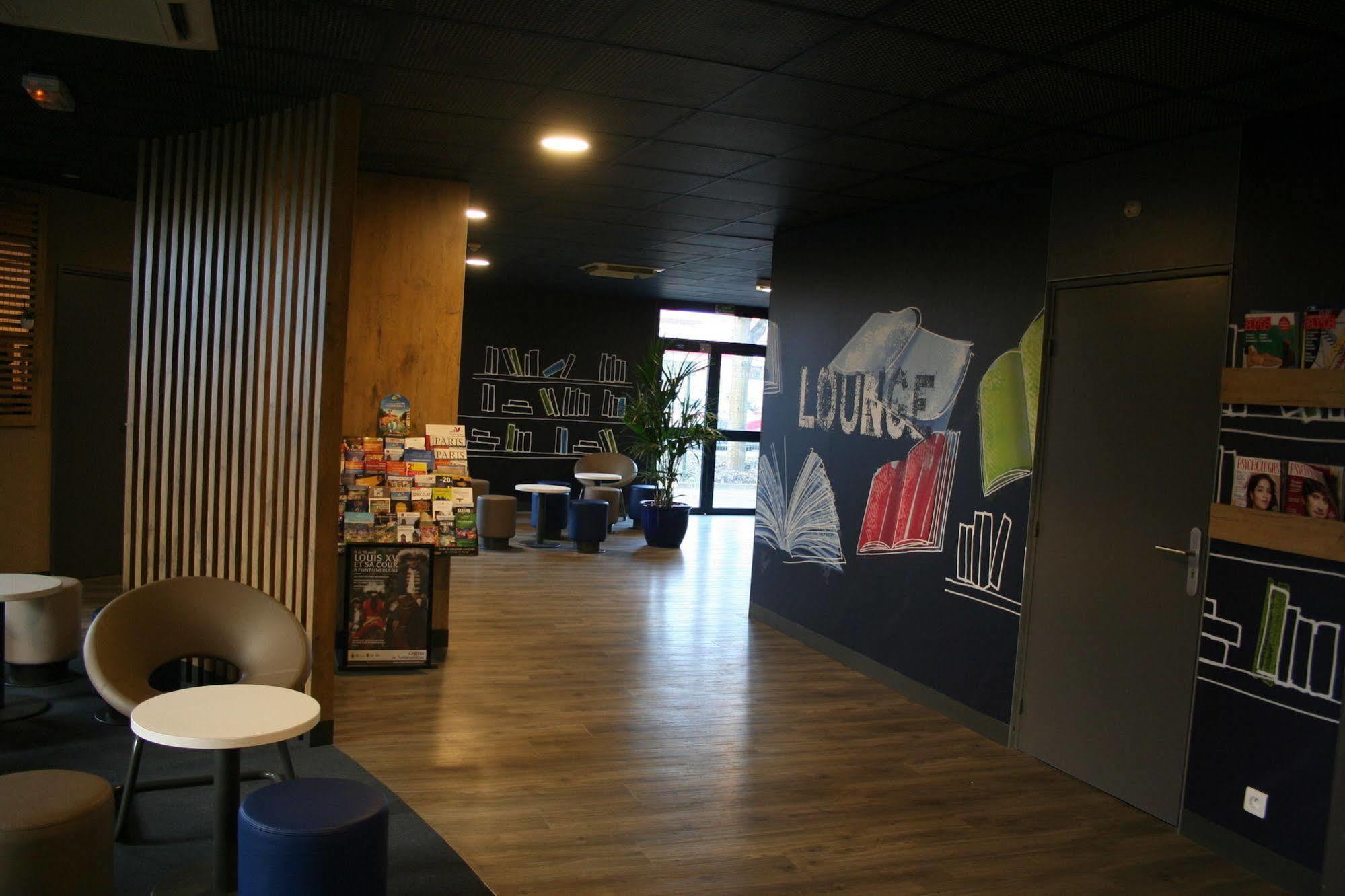 Ibis Budget Marne La Vallee Pontault Combault Zewnętrze zdjęcie